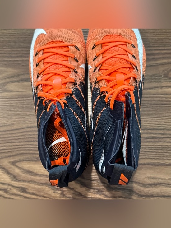 Size 11 Nike Vapor Untouchable 3 Elite Football Cleats Black/Orange AO3006-081 main image 6